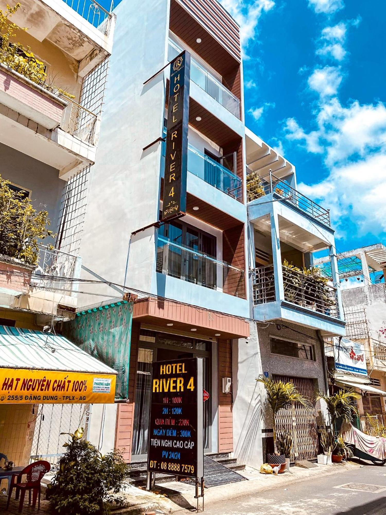 River Hotel 4 Long Xuyen Exterior photo
